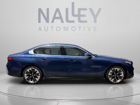 Used 2026 BMW 530i RWD image 4
