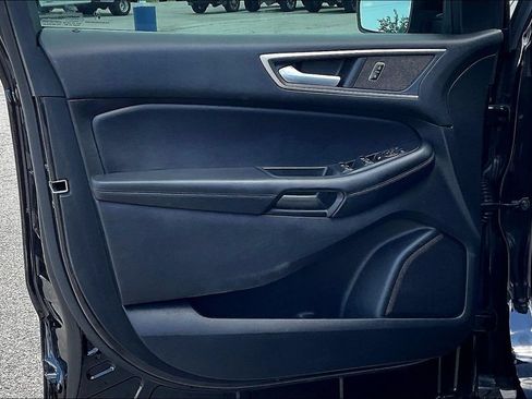 Used 2021 Ford Edge SEL w/ Convenience Package FWD image 19