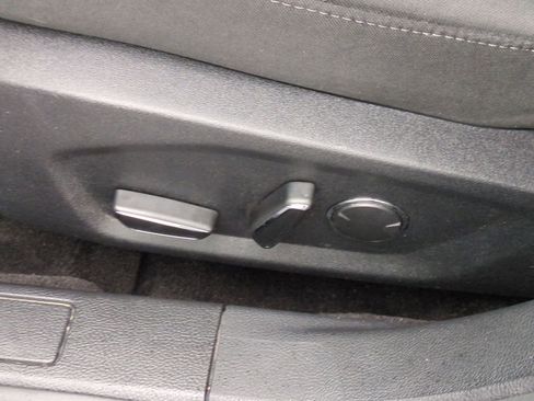 Used 2019 Ford Fusion SE image 17