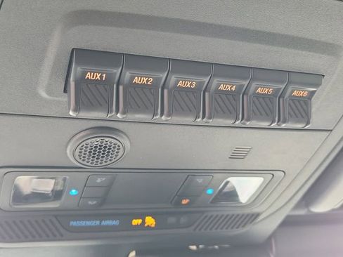 Certified 2025 Ford Bronco Badlands image 15