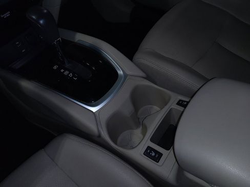 Used 2016 Nissan Rogue SL w/ SL Premium Package image 22