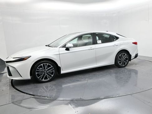 New 2026 Toyota Camry XLE image 4