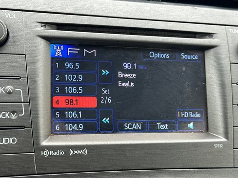 Used 2015 Toyota Prius Three image 24