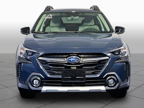 Used 2025 Subaru Outback Limited AWD/4WD image 3