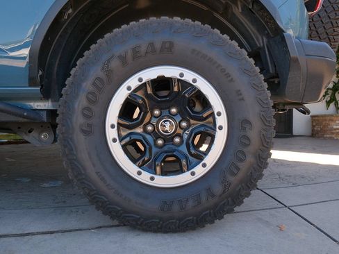 Used 2021 Ford Bronco Badlands w/ Sasquatch Package AWD/4WD image 40