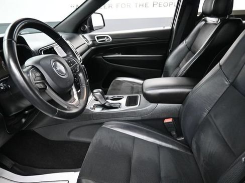 Used 2021 Jeep Grand Cherokee Laredo AWD/4WD image 16