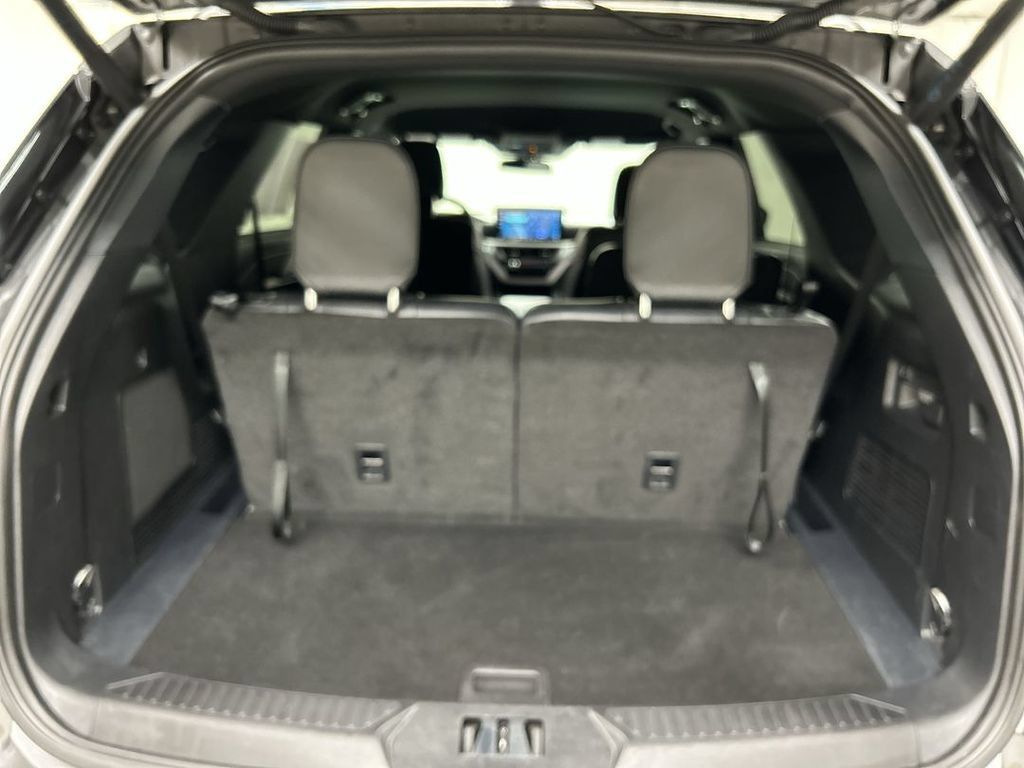 Used 2026 Ford Explorer ST-Line AWD/4WD image 23