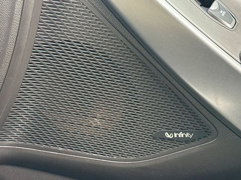 Used 2017 Hyundai Santa Fe Sport w/ 2.0T Ultimate Tech Package 05 image 25