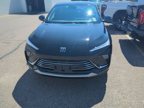 Used 2026 Buick Envista Preferred FWD image 2