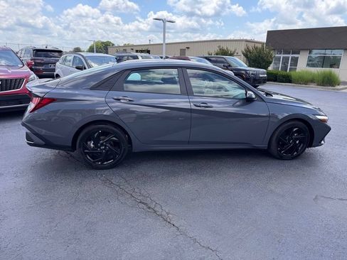 Used 2026 Hyundai Elantra Sport FWD image 6
