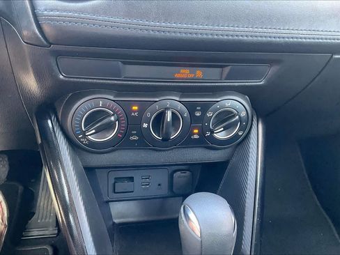 Used 2018 Toyota Yaris iA FWD image 32