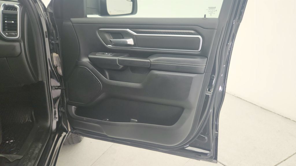 Used 2025 RAM 1500 Big Horn RWD image 30