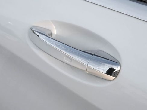 Used 2019 Mercedes-Benz S 560 4MATIC Sedan image 47