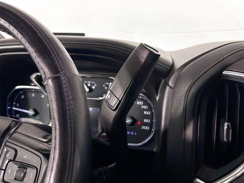 Used 2021 GMC Sierra 2500 AT4 w/ AT4 Preferred Package image 17