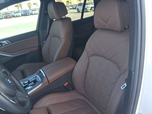 Used 2026 BMW X5 xDrive50e w/ M Sport Package AWD/4WD image 13