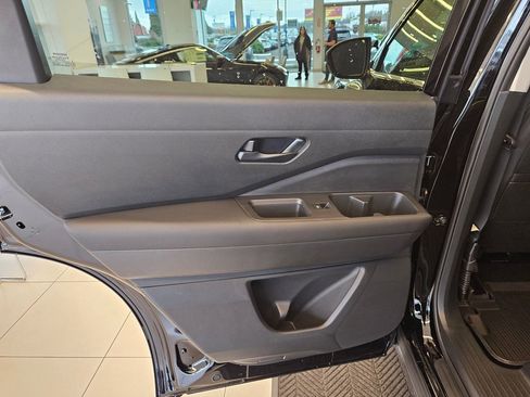 New 2026 Nissan Pathfinder SV w/ Cargo Package image 25