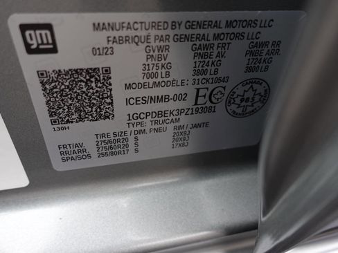 Used 2023 Chevrolet Silverado 1500 Custom image 18