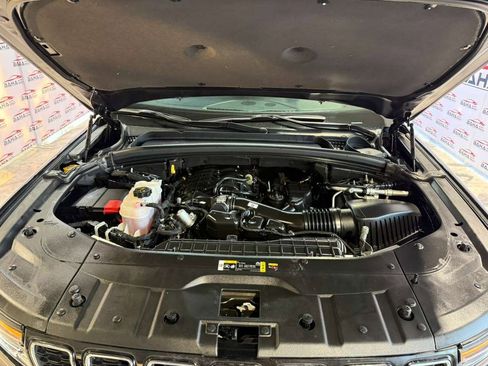 Used 2024 Jeep Grand Cherokee L Limited w/ Luxury Tech Group II AWD/4WD image 58