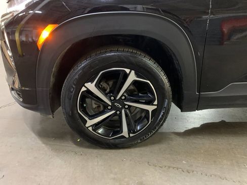 Used 2023 Chevrolet TrailBlazer RS image 33