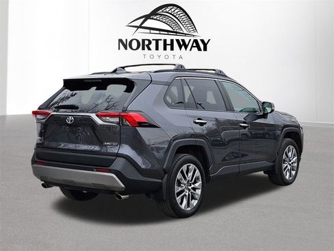 Used 2023 Toyota RAV4 Limited image 4