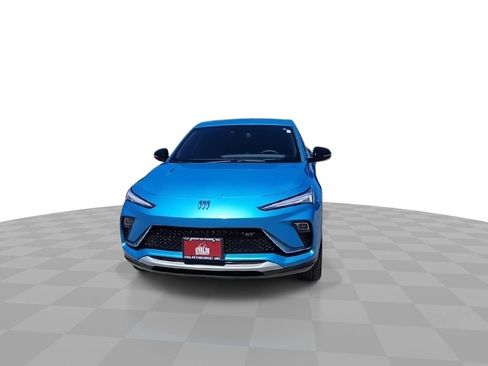 Certified 2025 Buick Envista Sport Touring w/ Convenience I Package image 3