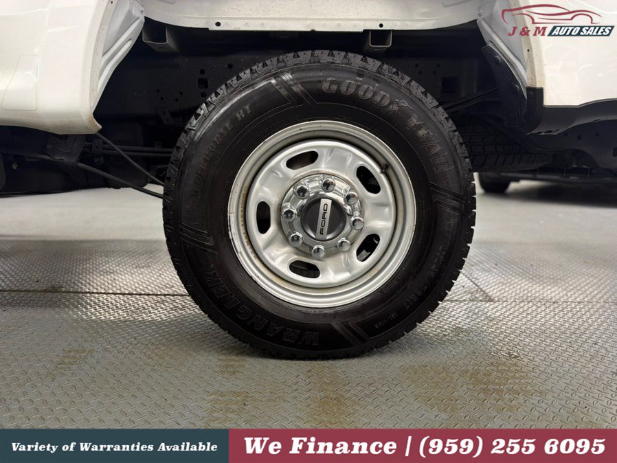 Used 2019 Ford F250 XL w/ XL Decor Group AWD/4WD image 17