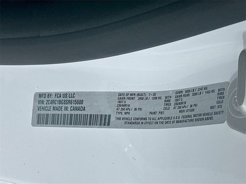 New 2025 Chrysler Pacifica Select w/ Fav Edition Package image 19