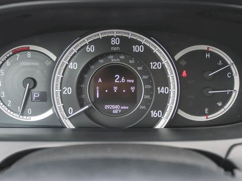 Used 2017 Honda Accord Touring image 22