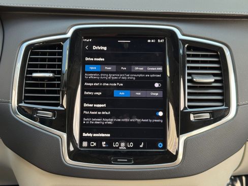 Used 2025 Volvo XC90 T8 Ultra w/ Protection Package Premier AWD/4WD image 29