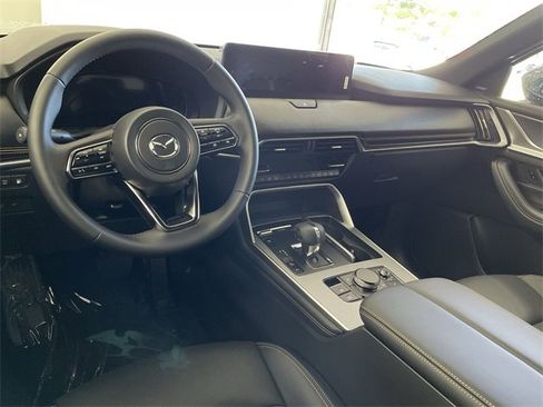 New 2025 MAZDA CX-70 Plug-In Hybrid w/ Premium Plus image 18