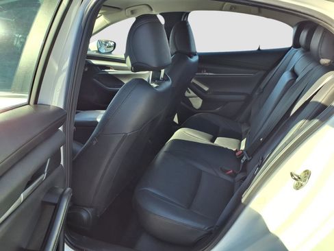 Used 2023 MAZDA MAZDA3 s image 21