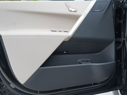 New 2026 BMW iX xDrive45 AWD/4WD image 8