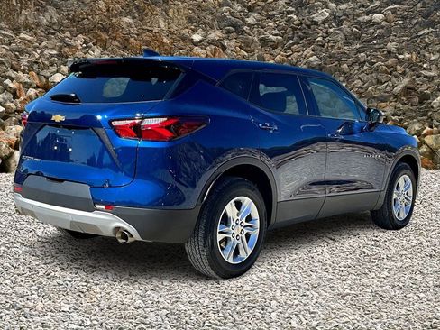 Used 2022 Chevrolet Blazer LT image 2