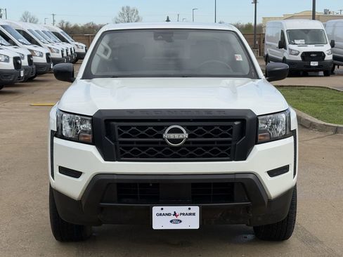 Used 2024 Nissan Frontier S w/ S Utility Package image 9