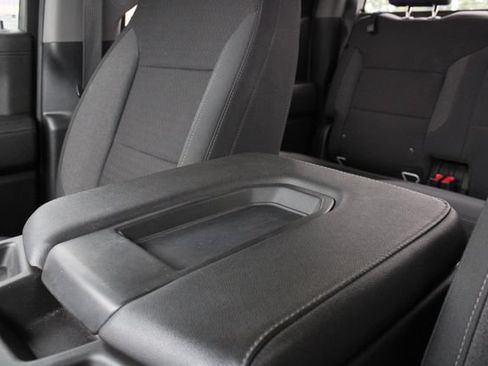 Used 2022 Chevrolet Silverado 1500 LT AWD/4WD image 17