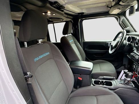 Used 2021 Jeep Wrangler Unlimited Rubicon 4xe w/ Cold Weather Group AWD/4WD image 31