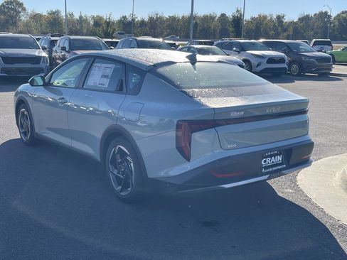New 2025 Kia K4 EX image 5