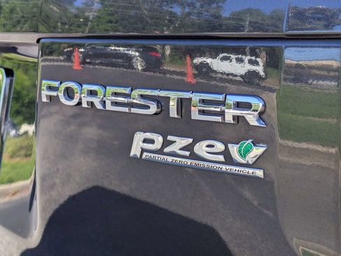 Used 2017 Subaru Forester 2.5i Limited AWD/4WD image 13