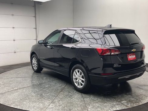 Certified 2023 Chevrolet Equinox LT image 2