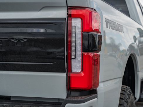 New 2026 Ford F350 Platinum image 9