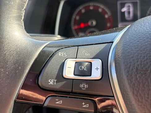 Used 2019 Volkswagen Jetta SE image 47