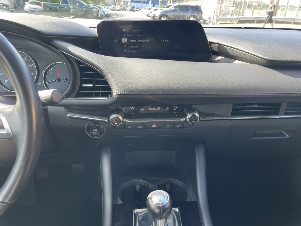 Used 2023 MAZDA MAZDA3 s FWD image 18