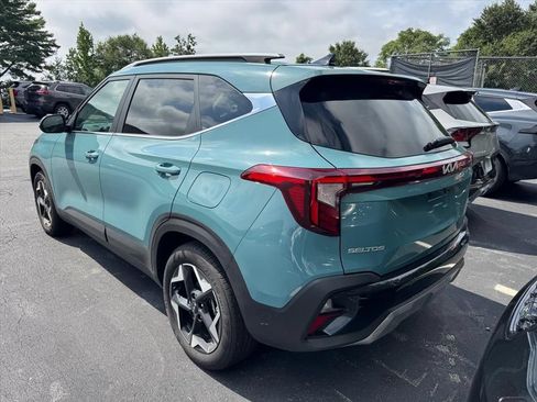 Certified 2026 Kia Seltos EX FWD image 6