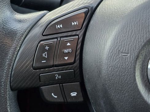 Used 2016 MAZDA MAZDA3 i Sport image 12