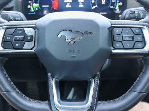 Used 2024 Ford Mustang Coupe image 22