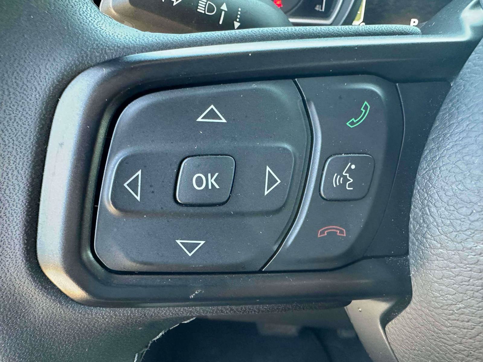 Used 2025 Jeep Wrangler Sport AWD/4WD image 14