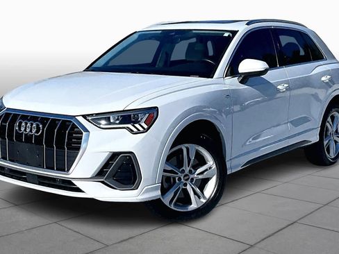 Used 2022 Audi Q3 2.0T Premium Plus image 1