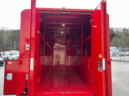 New 2026 Ford E-350 and Econoline 350 Super Duty w/ Interior Upgrade Package RWD image 31