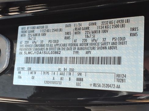 Certified 2025 Lincoln Corsair AWD w/ Equipment Group 101A image 31