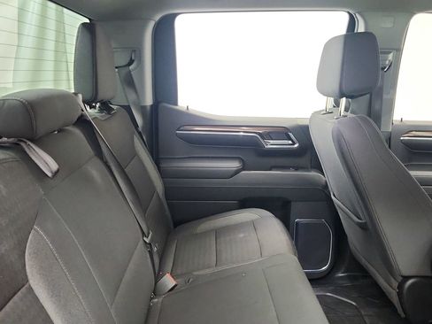 Used 2024 Chevrolet Silverado 1500 LT AWD/4WD image 27